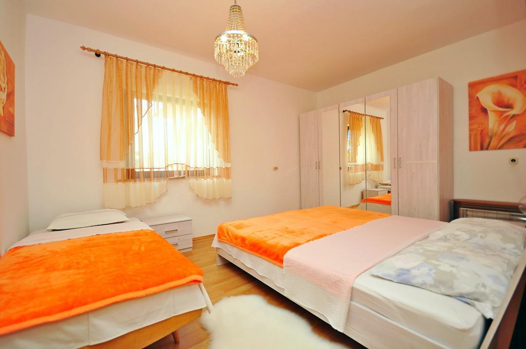 فوديس Apartments Andreja المظهر الخارجي الصورة